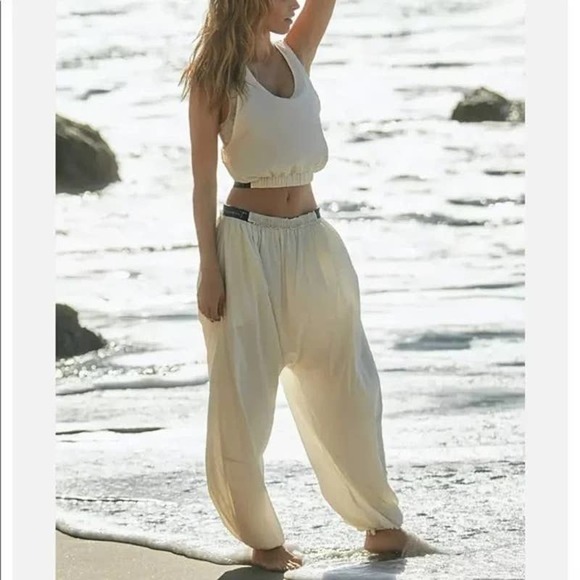 Free People Pants - (054) Free People Movement Base Jump Set